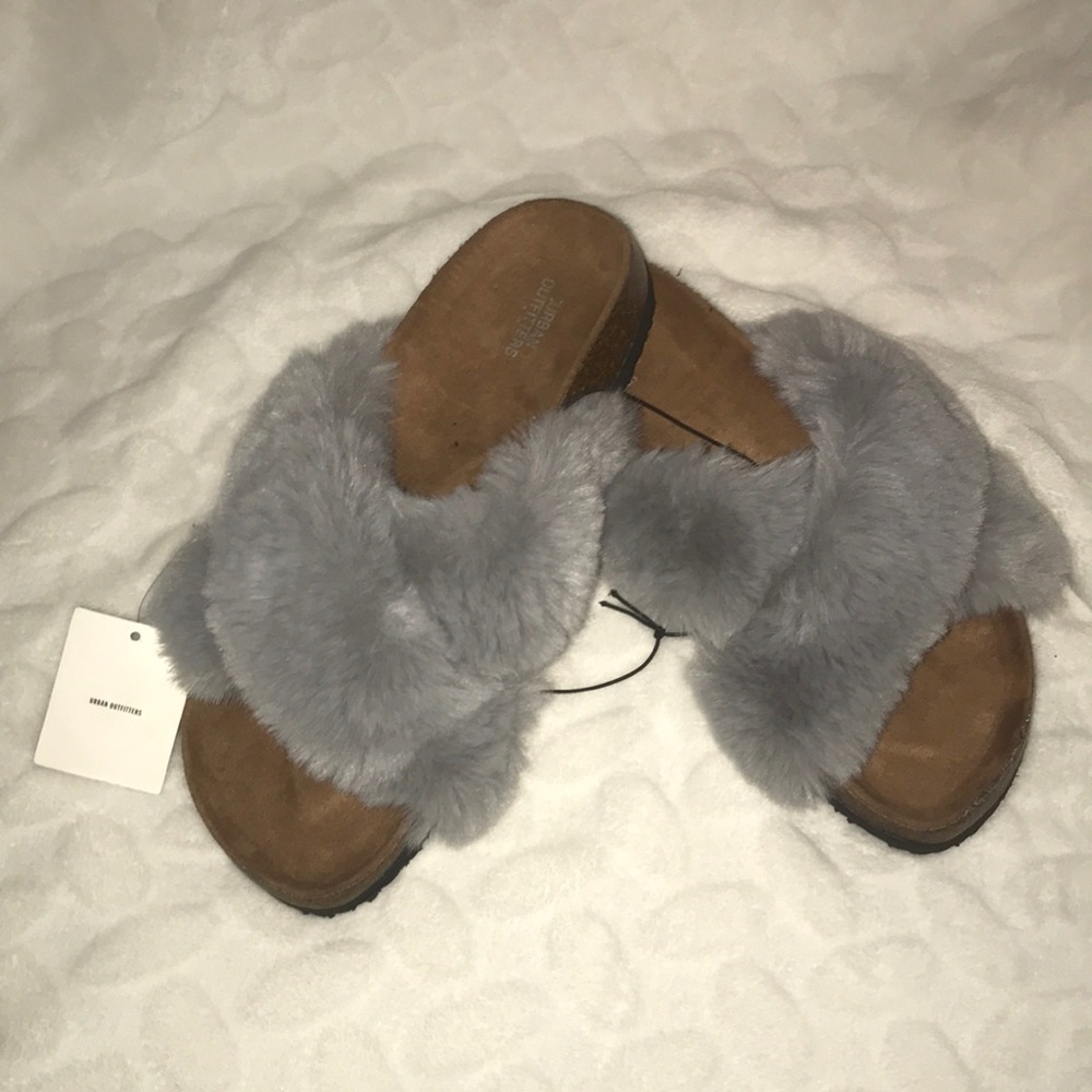 FINAL PRICE!!! Fuzzy sandals
